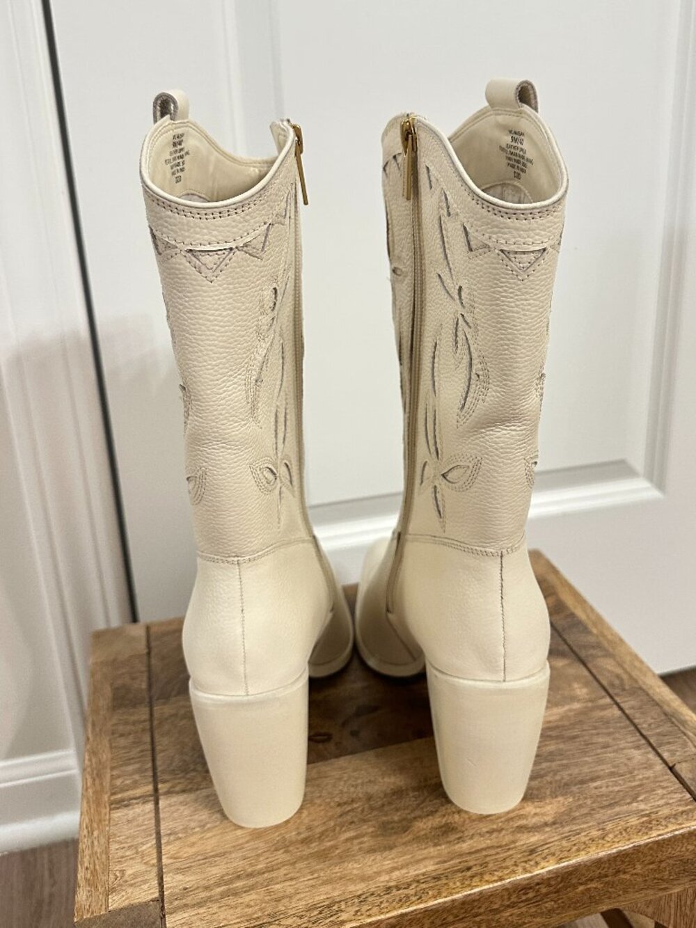 VINCE CAMUTO Alisah Square Toe Western Boot in Rich Cream Size US 9 - Picture 6 of 8